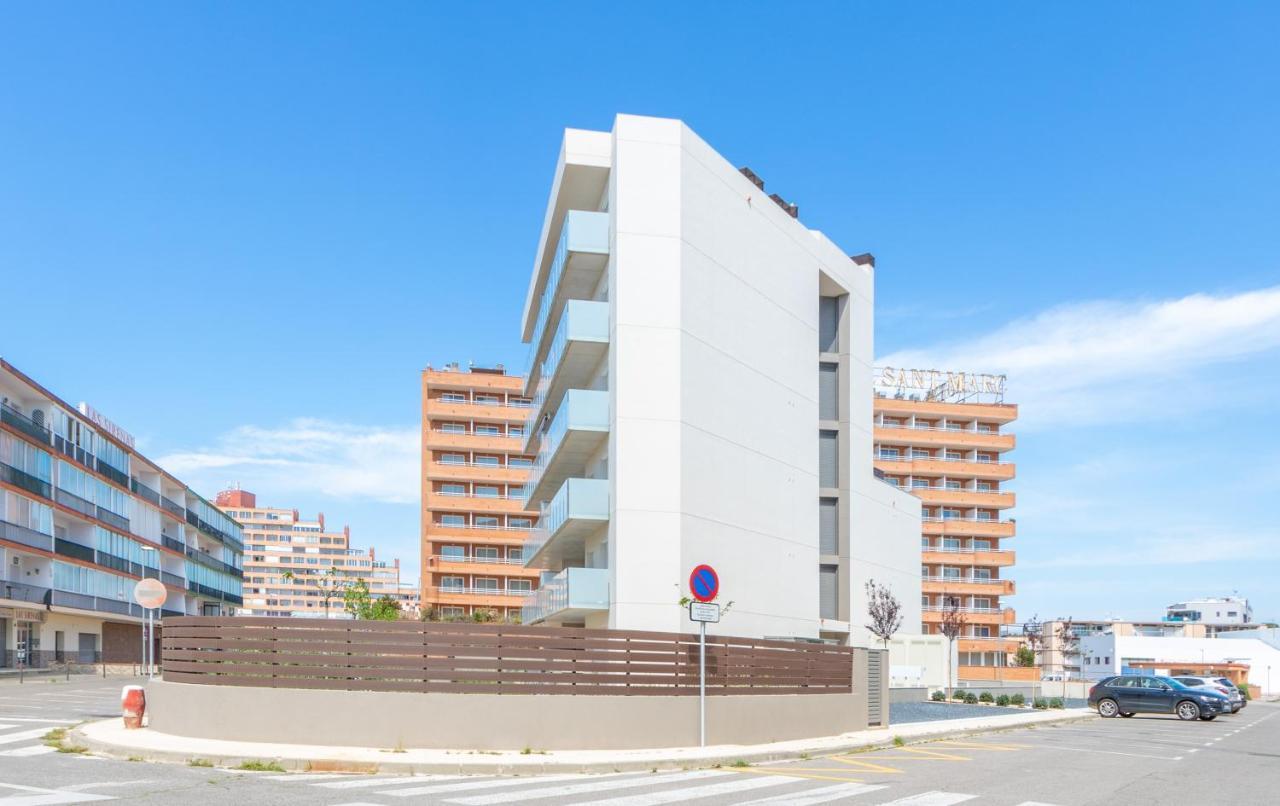M A R I V E N T Suite With Bathroom And Terrace 50 M2 Roses Bagian luar foto