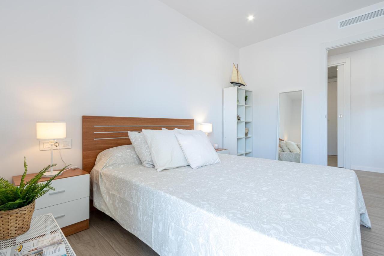 M A R I V E N T Suite With Bathroom And Terrace 50 M2 Roses Bagian luar foto