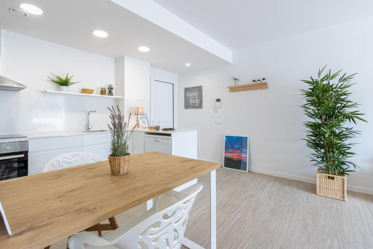 M A R I V E N T Suite With Bathroom And Terrace 50 M2 Roses Bagian luar foto
