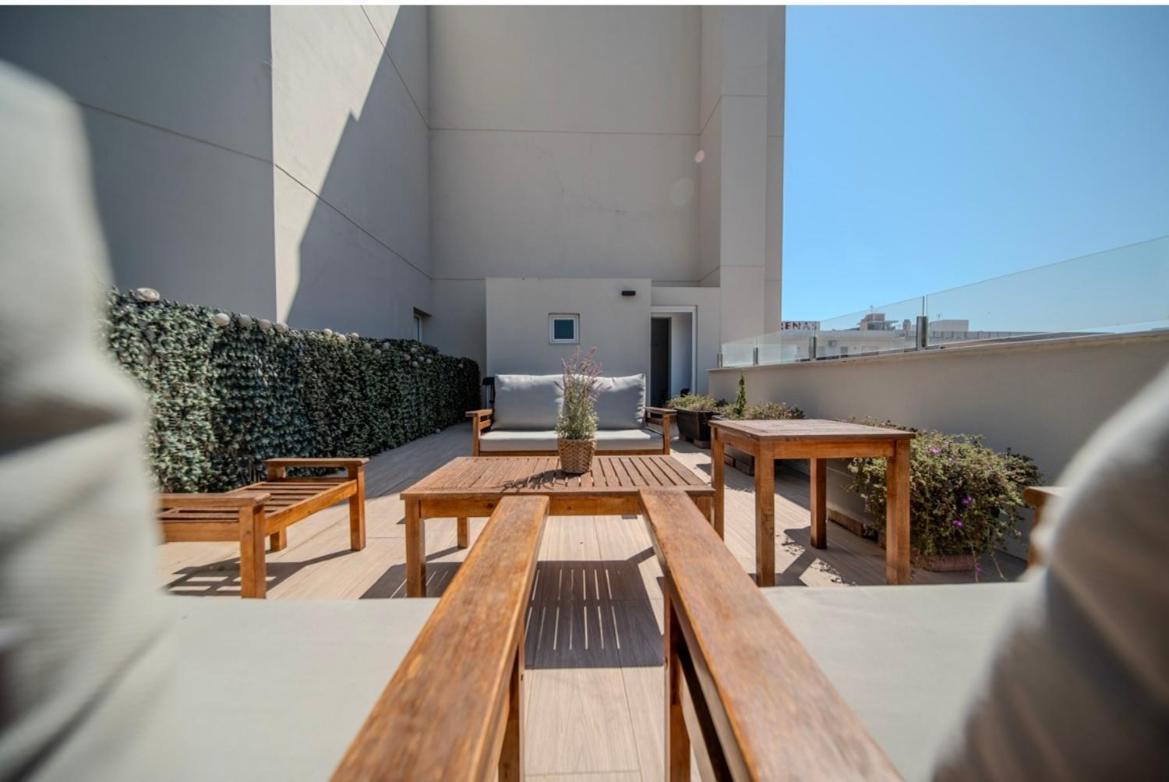 M A R I V E N T Suite With Bathroom And Terrace 50 M2 Roses Bagian luar foto